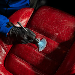 Det Leather